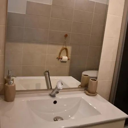 Le Patio H24,Cosy,Port,Plage,Wifi,Netflix La Seyne-sur-Mer Buitenkant foto