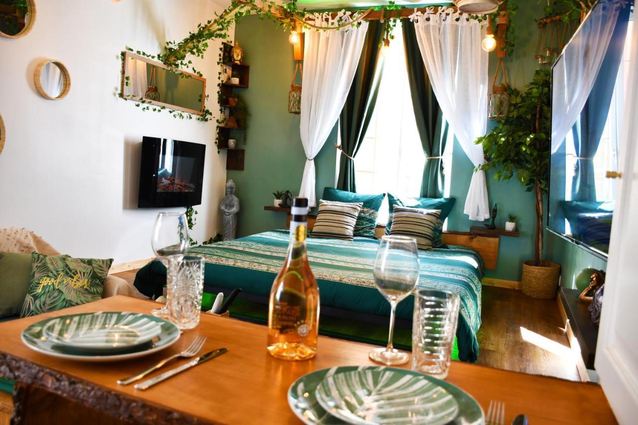 Apartment Le Patio H24,cosy,port,plage,wifi,netflix La Seyne-sur-Mer